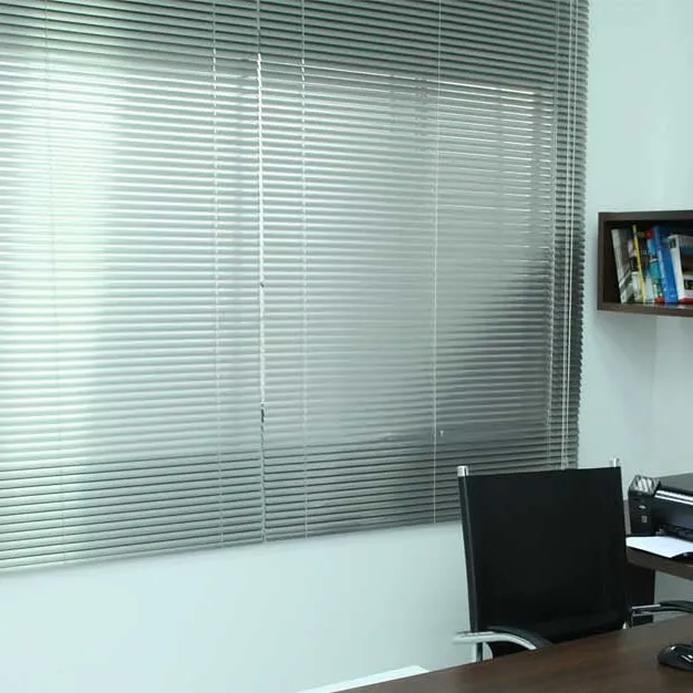 Aluminio — instalación Urbodecoraciones