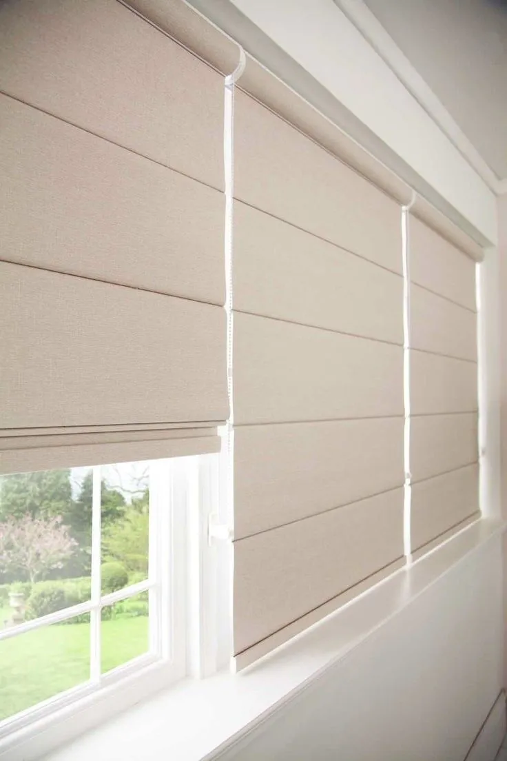 Cortinas romanas — instalación Urbodecoraciones