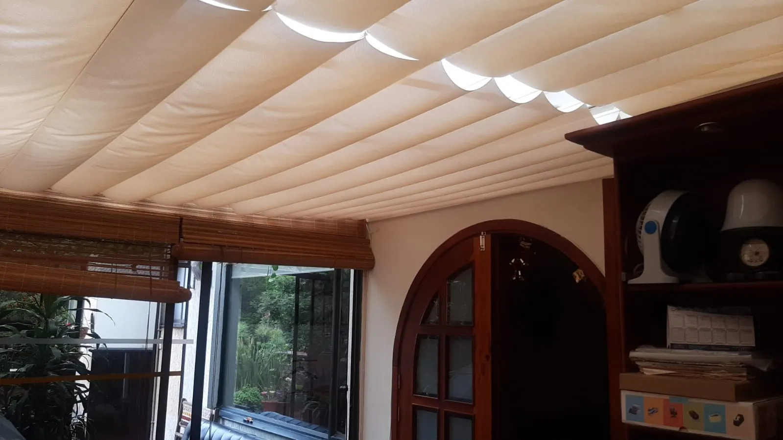 Toldos y pérgolas — instalación Urbodecoraciones